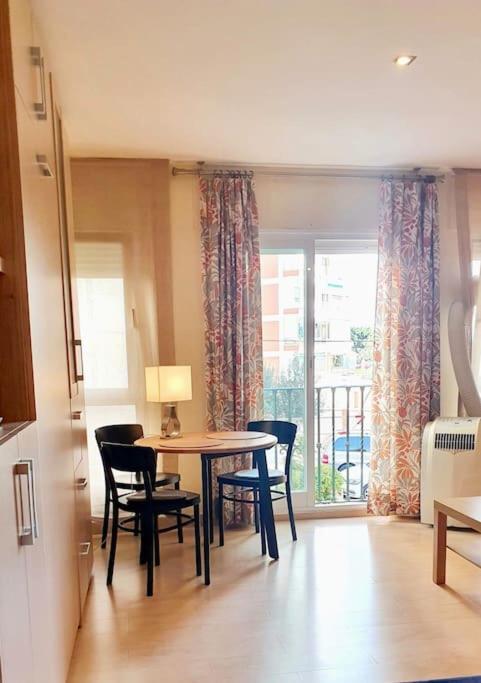 Lovely Studio In Centre Of Torre, Near The Beach トレ・デル・マール エクステリア 写真