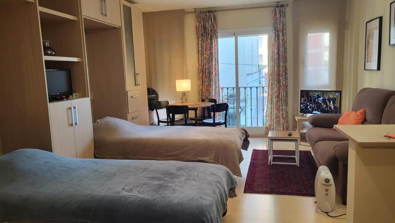 Lovely Studio In Centre Of Torre, Near The Beach トレ・デル・マール エクステリア 写真